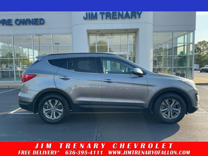 used 2013 Hyundai Santa Fe car, priced at $6,895