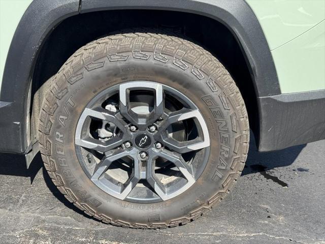 new 2025 Chevrolet Equinox car, priced at $35,505