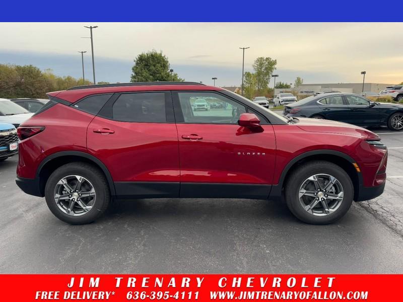 new 2025 Chevrolet Blazer car, priced at $36,390