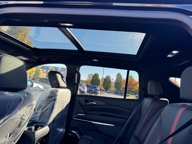 new 2026 Chevrolet Traverse car, priced at $56,320