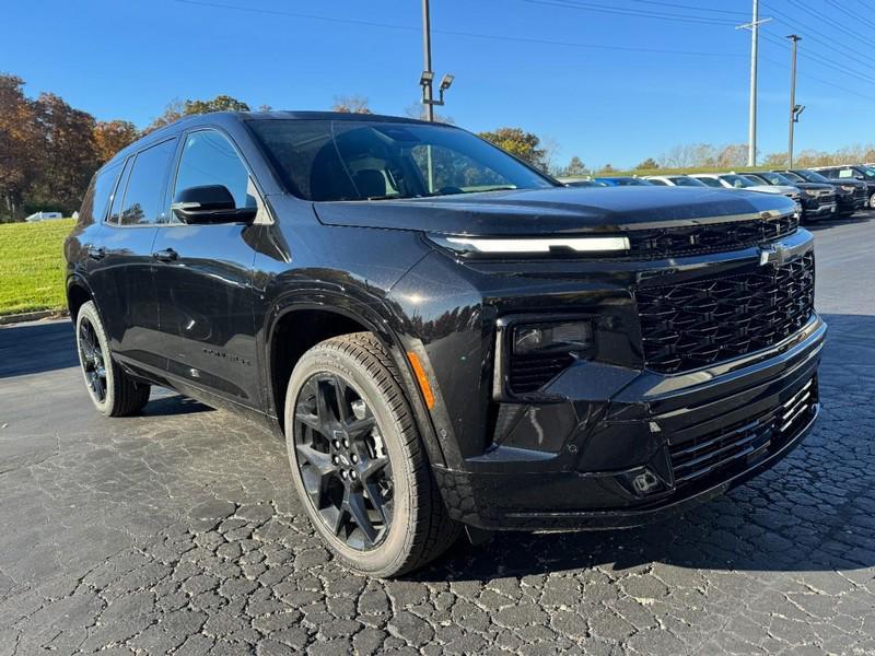 new 2026 Chevrolet Traverse car, priced at $56,320