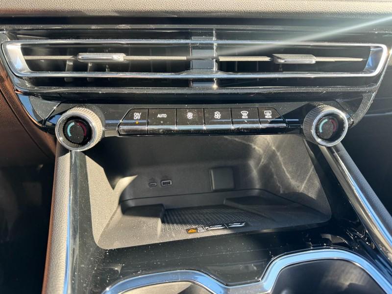 new 2026 Chevrolet Traverse car, priced at $56,320