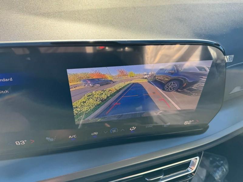 new 2026 Chevrolet Traverse car, priced at $41,230