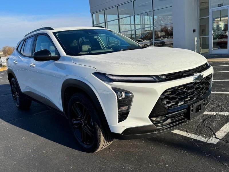 used 2024 Chevrolet Trax car, priced at $22,795