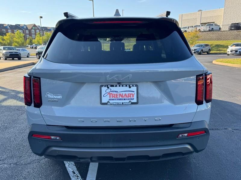 used 2022 Kia Sorento car, priced at $22,795