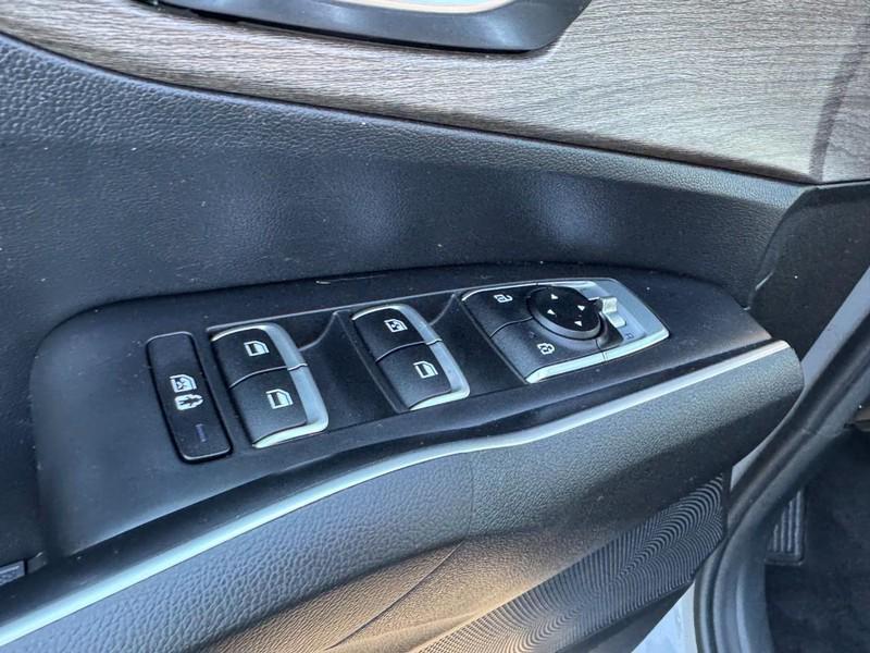 used 2022 Kia Sorento car, priced at $22,795