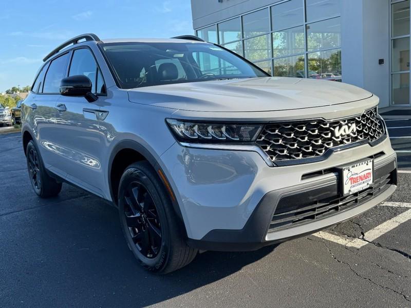 used 2022 Kia Sorento car, priced at $22,795