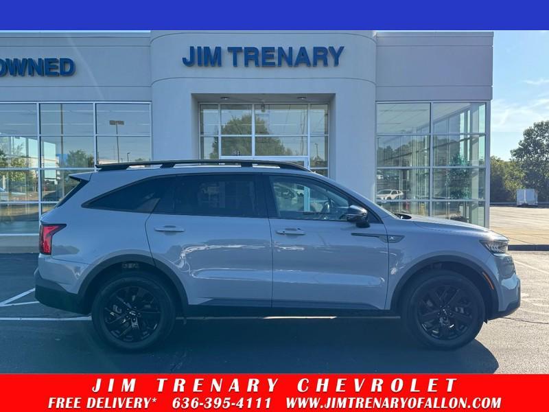 used 2022 Kia Sorento car, priced at $22,795