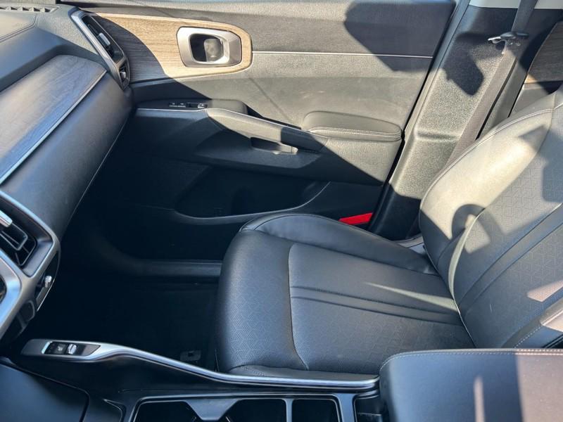 used 2022 Kia Sorento car, priced at $22,795
