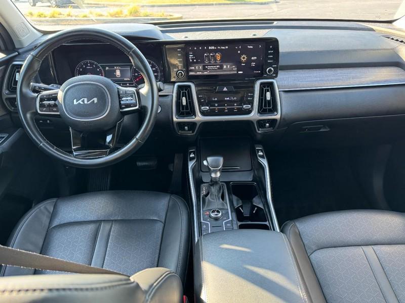 used 2022 Kia Sorento car, priced at $22,795