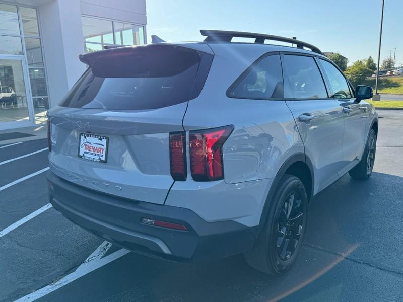 used 2022 Kia Sorento car, priced at $22,795