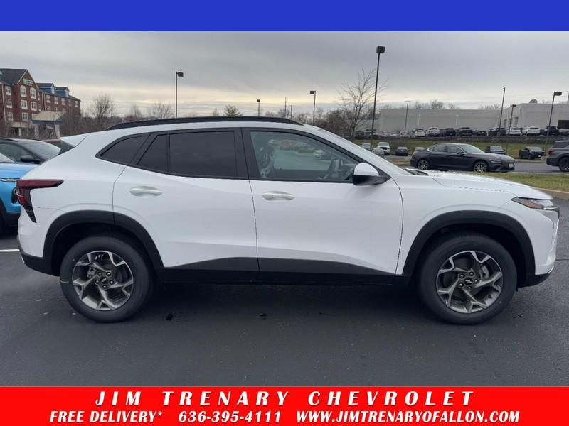 new 2025 Chevrolet Trax car, priced at $23,085