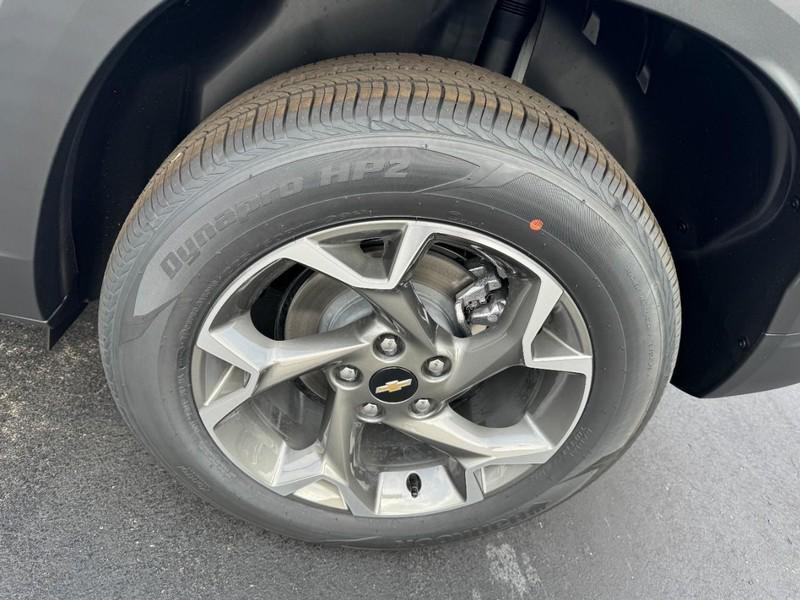 new 2025 Chevrolet Trax car, priced at $24,035