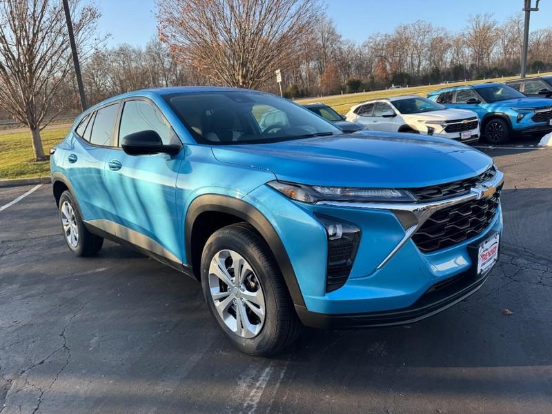 new 2026 Chevrolet Trax car, priced at $23,135