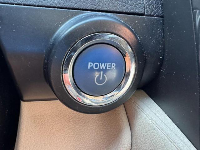 used 2014 Toyota Camry Hybrid car, priced at $16,574