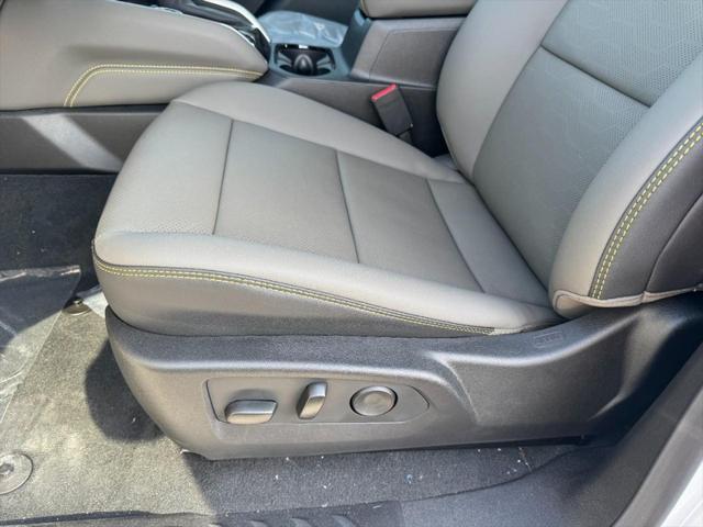 new 2025 Chevrolet Colorado car, priced at $49,270