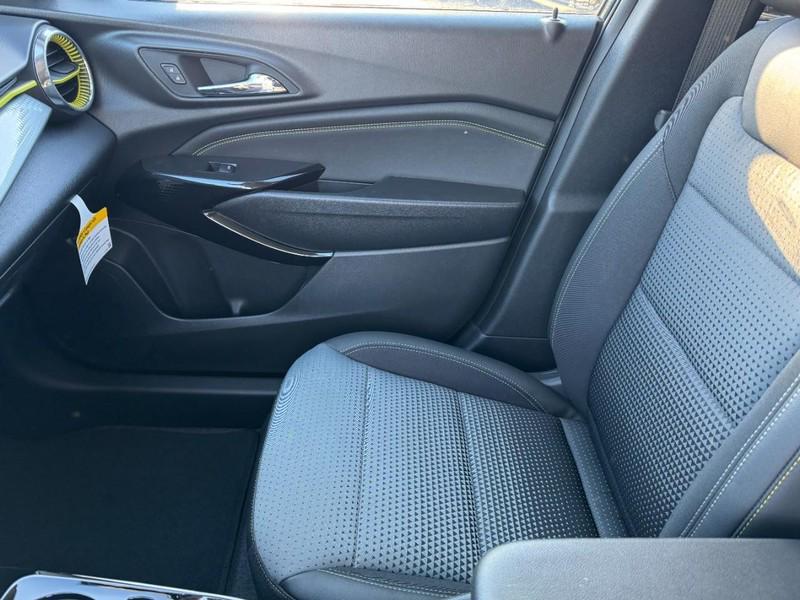 new 2026 Chevrolet Trax car, priced at $23,670