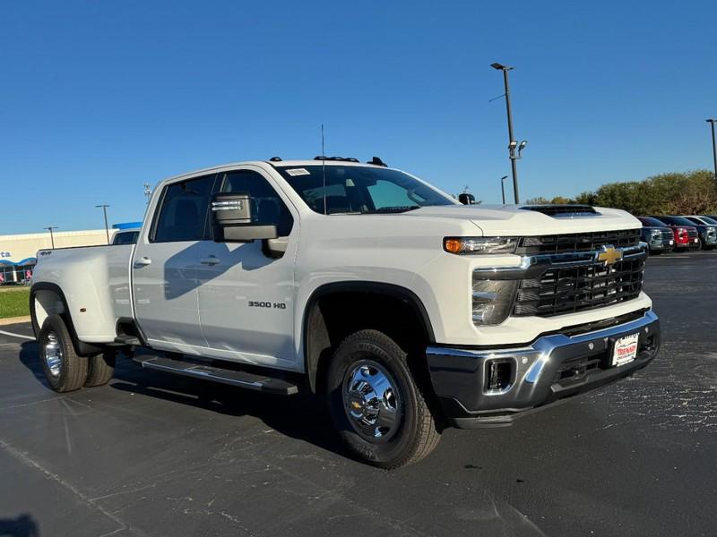 new 2026 Chevrolet Silverado 3500 car, priced at $68,590
