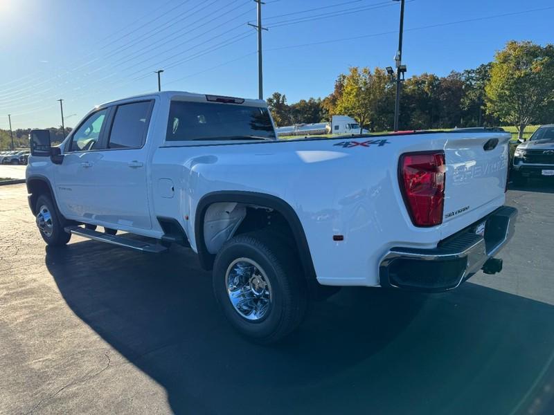 new 2026 Chevrolet Silverado 3500 car, priced at $68,590