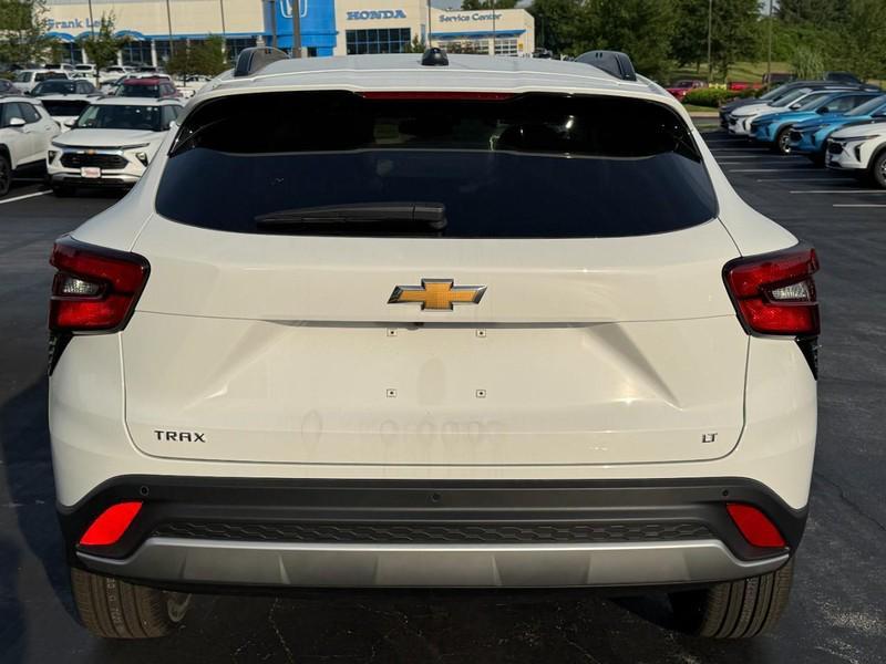 new 2025 Chevrolet Trax car, priced at $24,110