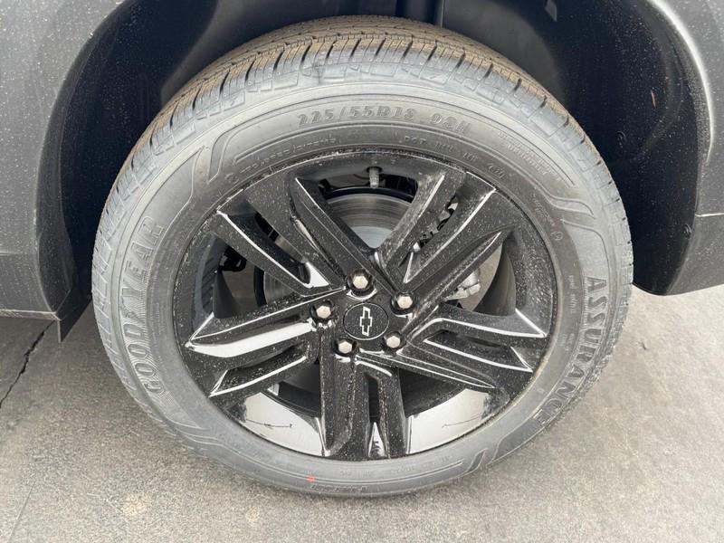 new 2025 Chevrolet Trax car, priced at $25,340