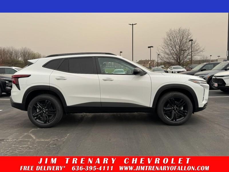 new 2025 Chevrolet Trax car, priced at $25,340