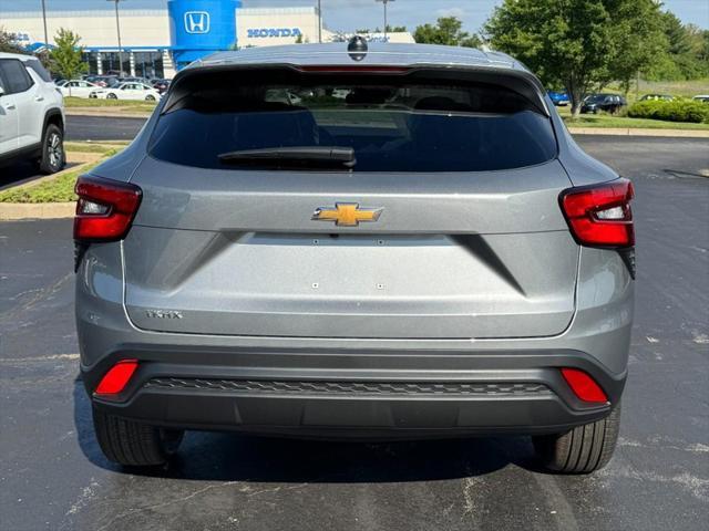 new 2025 Chevrolet Trax car, priced at $21,895
