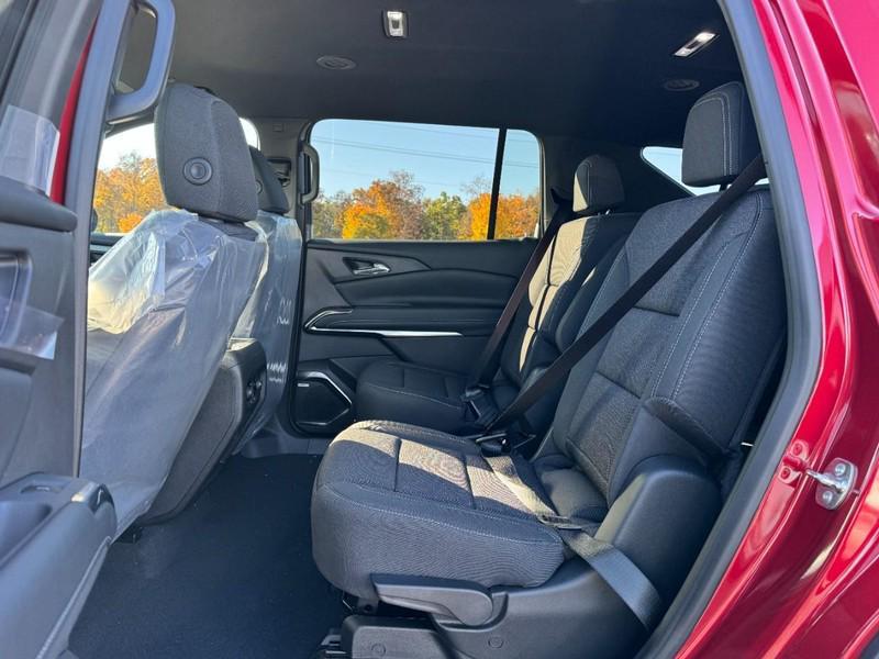 new 2026 Chevrolet Traverse car, priced at $44,600