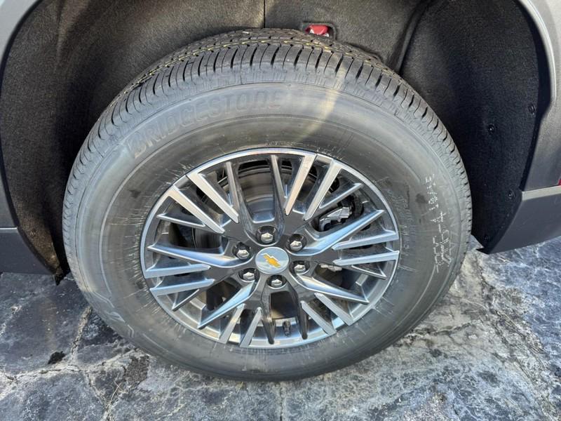 new 2026 Chevrolet Traverse car, priced at $44,600