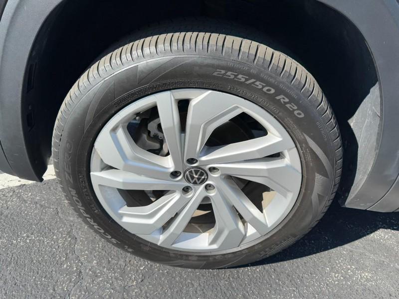 used 2023 Volkswagen Atlas car, priced at $22,495
