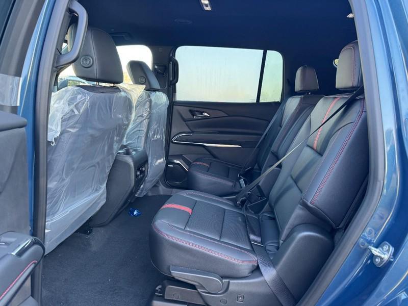 new 2026 Chevrolet Traverse car, priced at $54,395