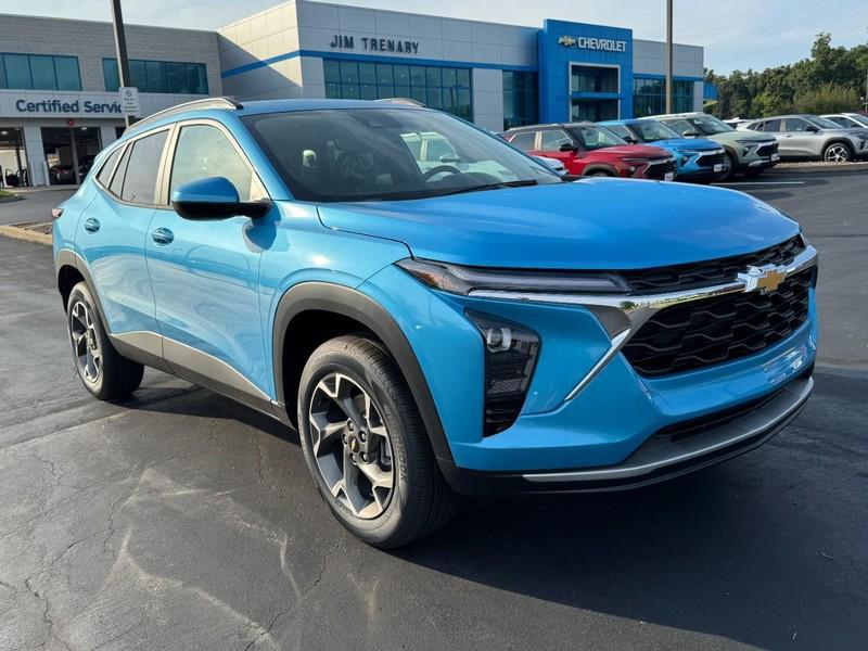 new 2025 Chevrolet Trax car, priced at $24,430