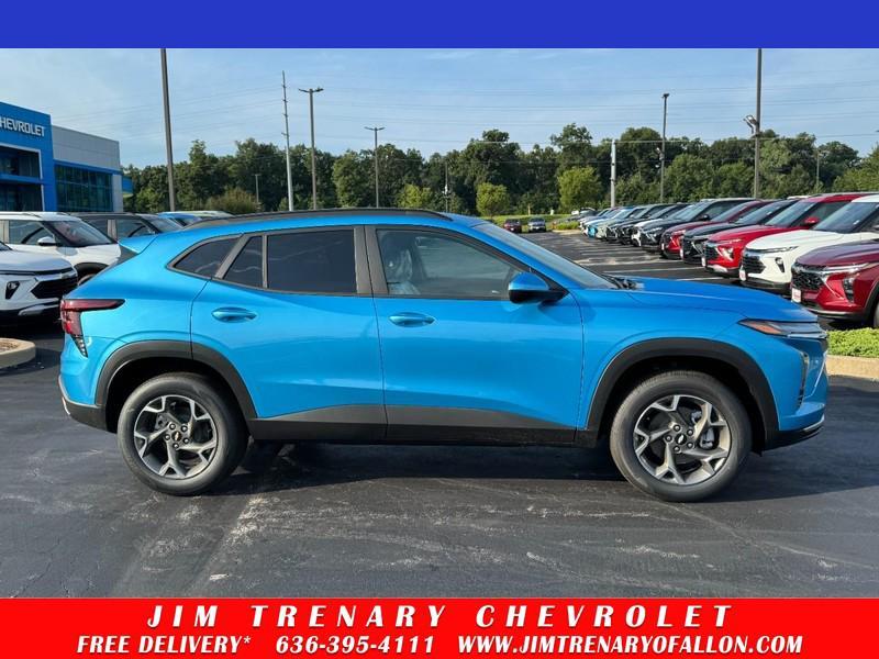 new 2025 Chevrolet Trax car, priced at $24,430