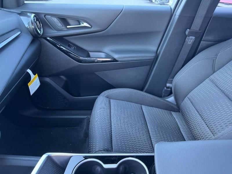 new 2026 Chevrolet Equinox car, priced at $29,986