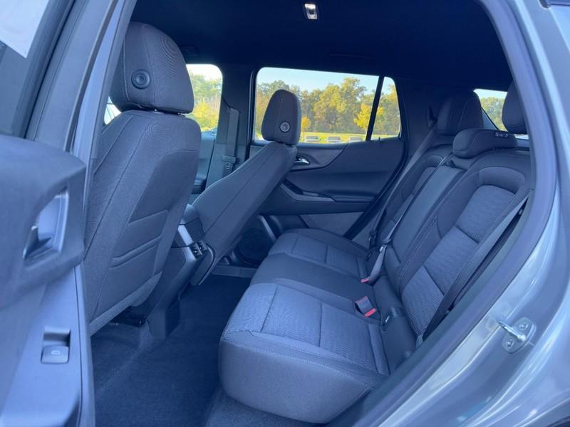 new 2026 Chevrolet Equinox car, priced at $29,986
