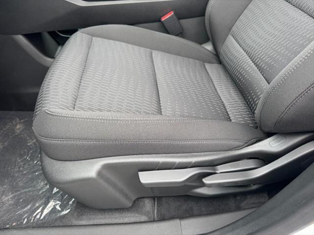 new 2025 Chevrolet Equinox car