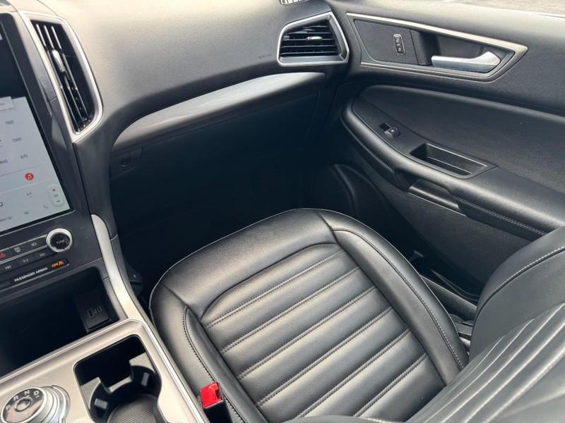 used 2024 Ford Edge car, priced at $25,495