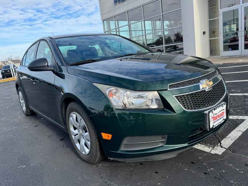used 2014 Chevrolet Cruze car, priced at $5,895
