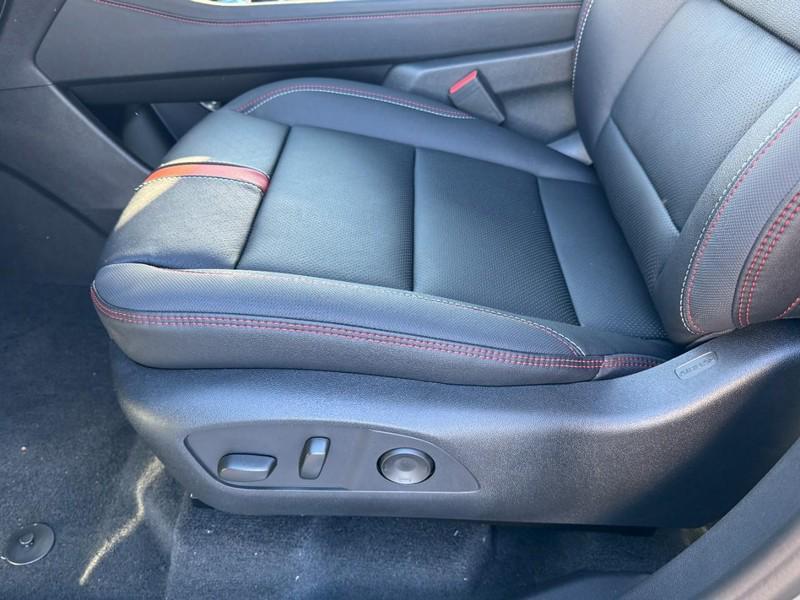 new 2026 Chevrolet Traverse car, priced at $54,395