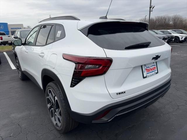 new 2025 Chevrolet Trax car, priced at $25,290