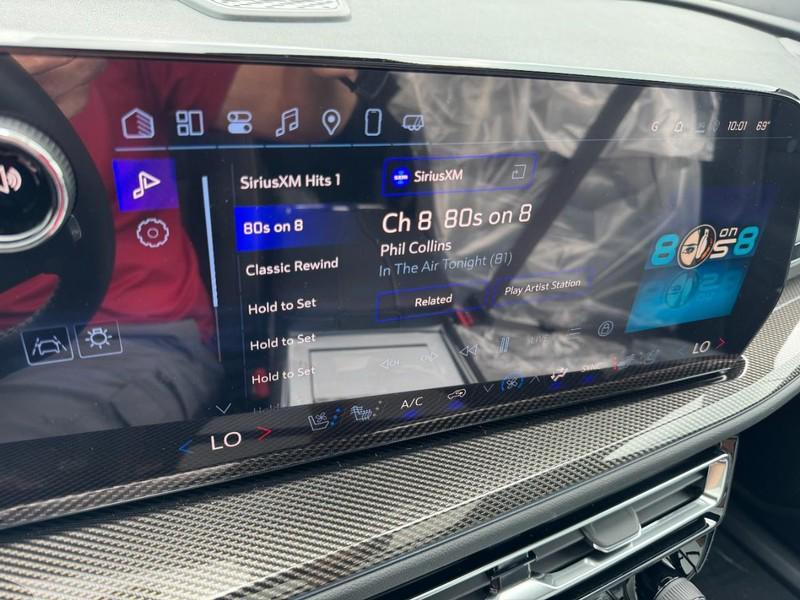 new 2025 Chevrolet Traverse car, priced at $51,994