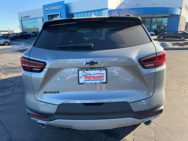 new 2025 Chevrolet Blazer car, priced at $34,230
