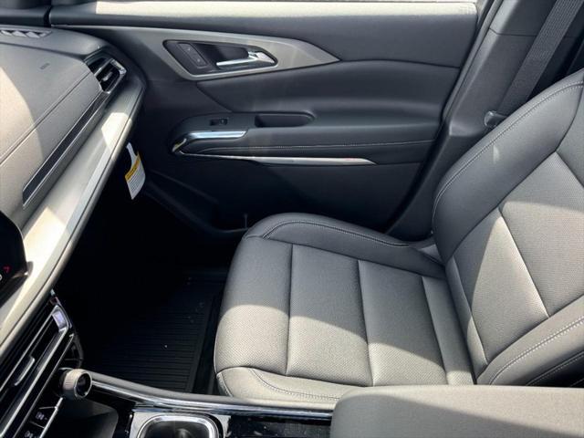 new 2025 Chevrolet Traverse car, priced at $44,060