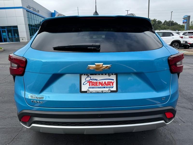 new 2025 Chevrolet Trax car, priced at $24,430