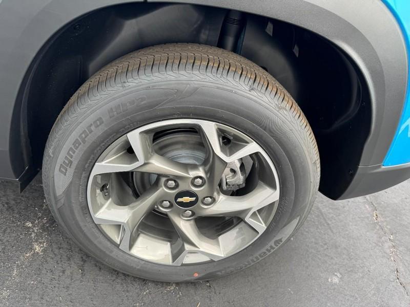 new 2025 Chevrolet Trax car, priced at $24,430