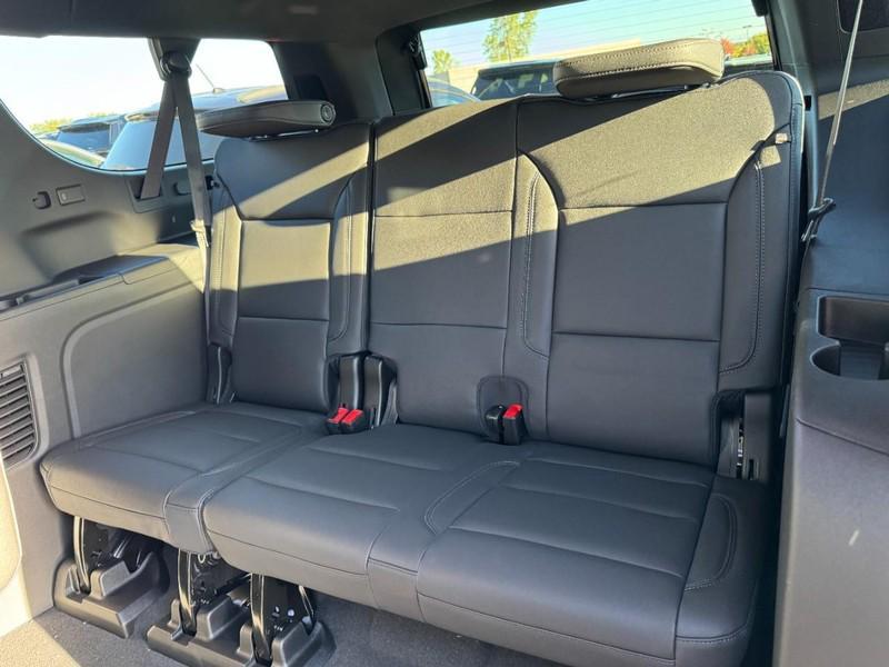new 2026 Chevrolet Suburban car, priced at $75,680