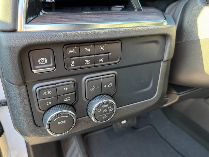 new 2026 Chevrolet Suburban car, priced at $75,680