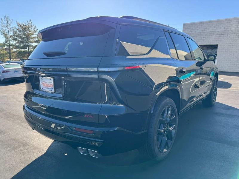 new 2026 Chevrolet Traverse car, priced at $55,895