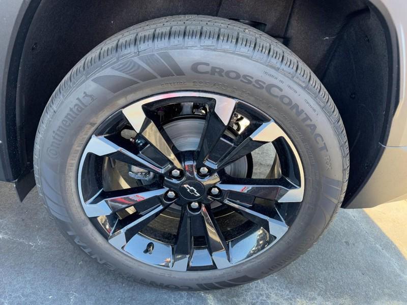 new 2026 Chevrolet Equinox car, priced at $33,445