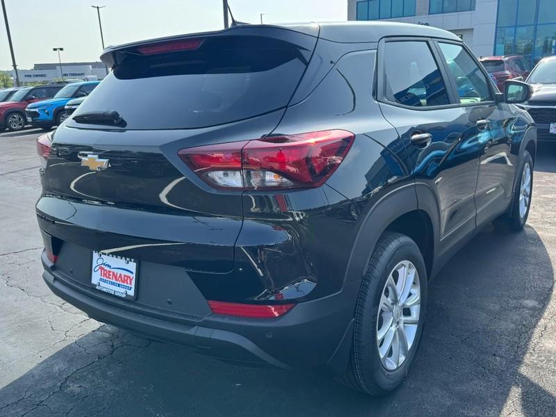 new 2026 Chevrolet TrailBlazer car, priced at $23,625